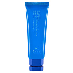 R+Co BLEU F-Layer: bouteille pompe pour hydratation légère sans alourdir les cheveux.