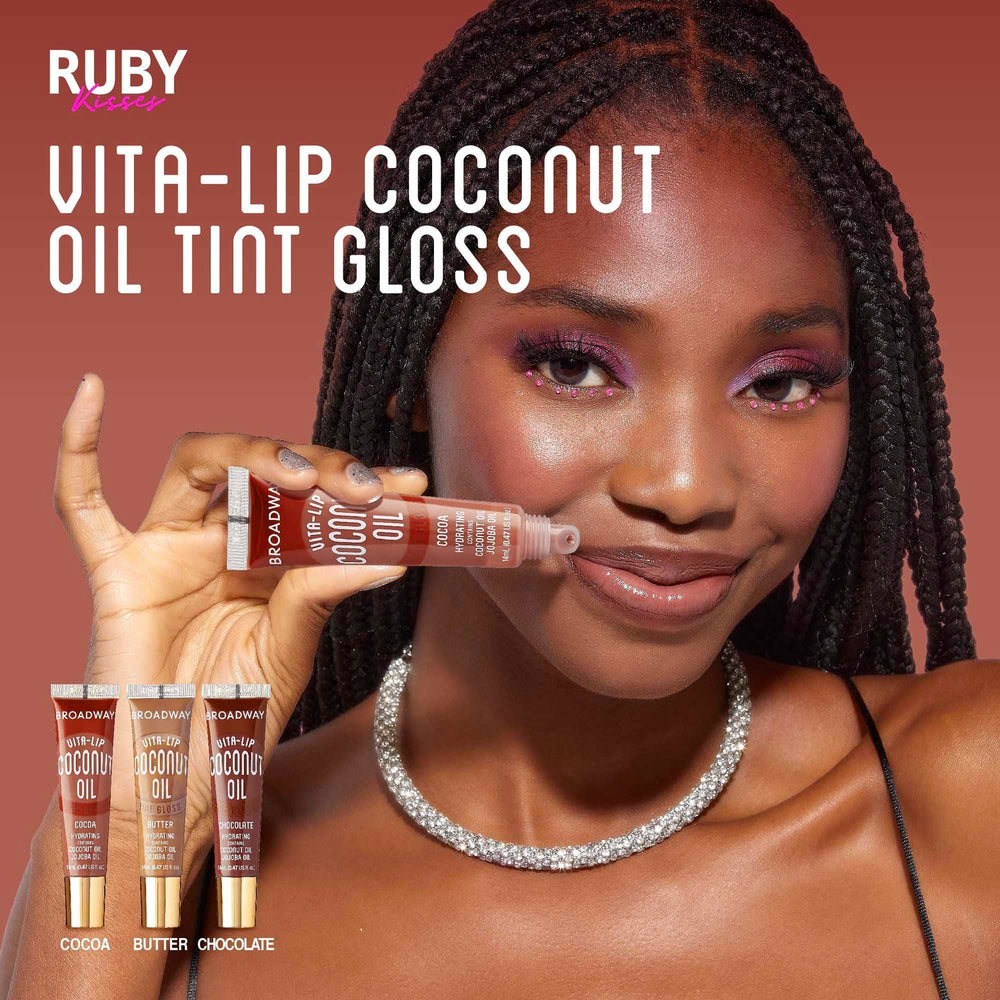 Ruby Kisses Broadway Vita-Lip rojo: acento audaz y brillo de larga duración