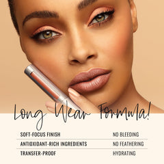 Runway Rogue Silk Glam Trophy Wife, texture soyeuse qui glisse sur les lèvres.