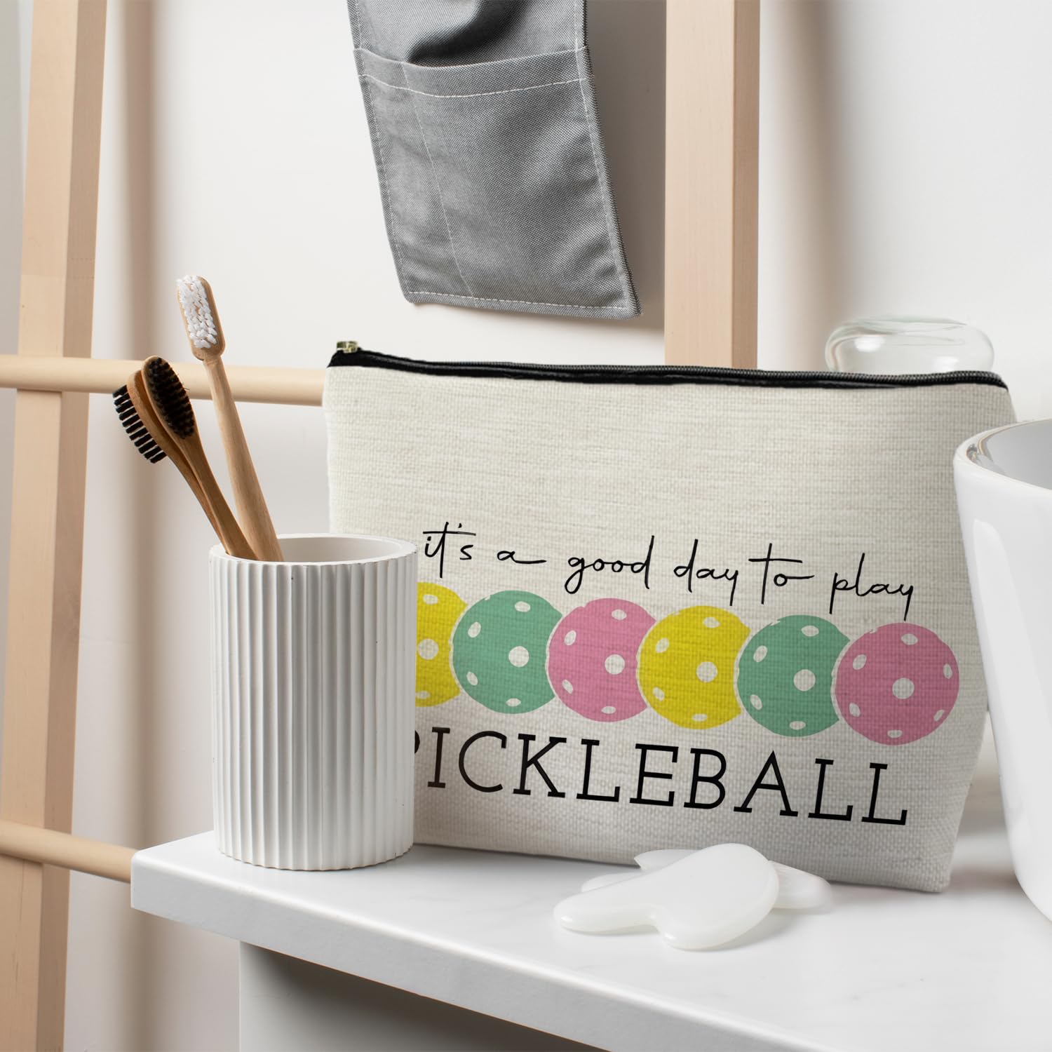 Disenos vibrantes de RYYCDOI para pickleball, bolsa cosmético con estilo diario.