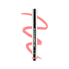 Sacheu delineador labial Stay-N en acción para trazo definido.