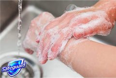 Safeguard jabon cuerpo: cuidado suave durante la ducha.