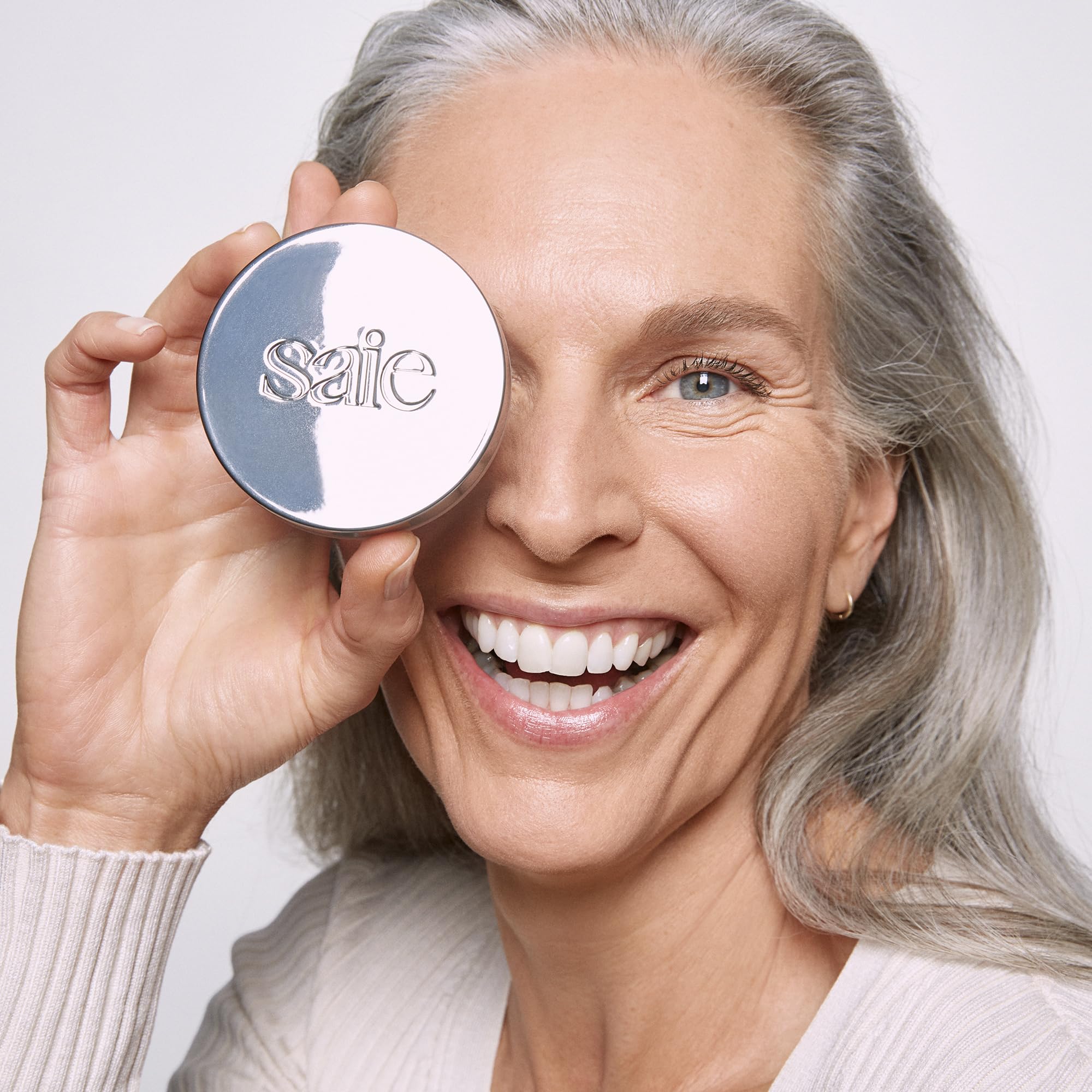 Saie Airset poudre libre translucide mica éthique pour un éclat sain sans effet pâteux