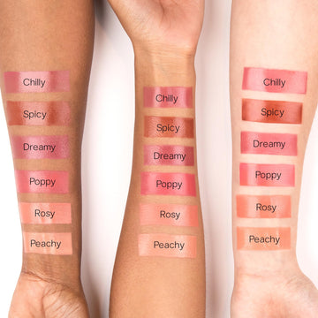 Saie Dew Liquid Blush mejillas naturales con acabado radiante.