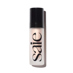 Saie Glowy Super Gel en aplicación suave para brillo inmediato