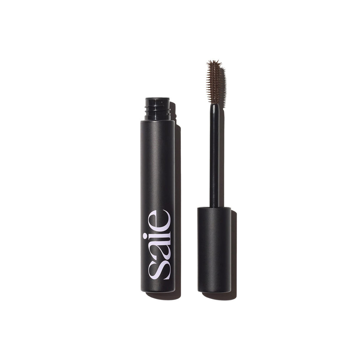Saie Mascara 101: aplicación base de pestanas para alargamiento natural.