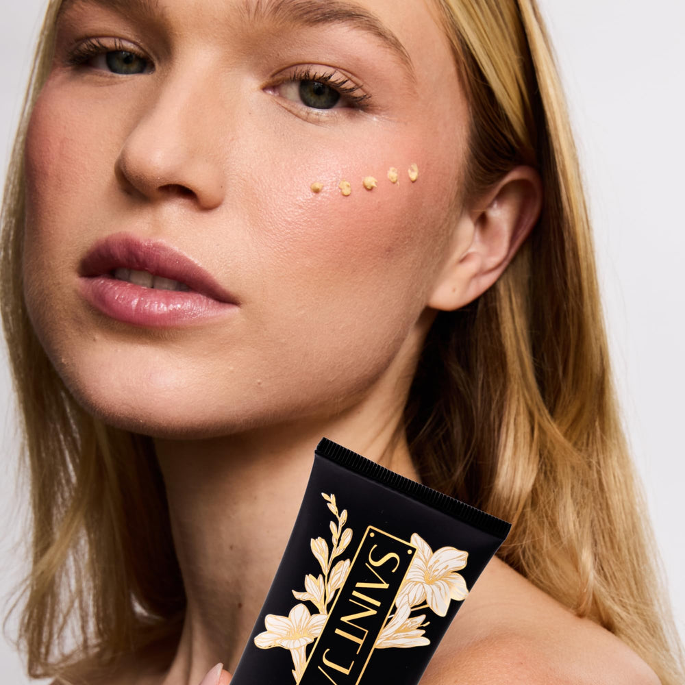 SAINT JANE: aroma floral suave durante la aplicación