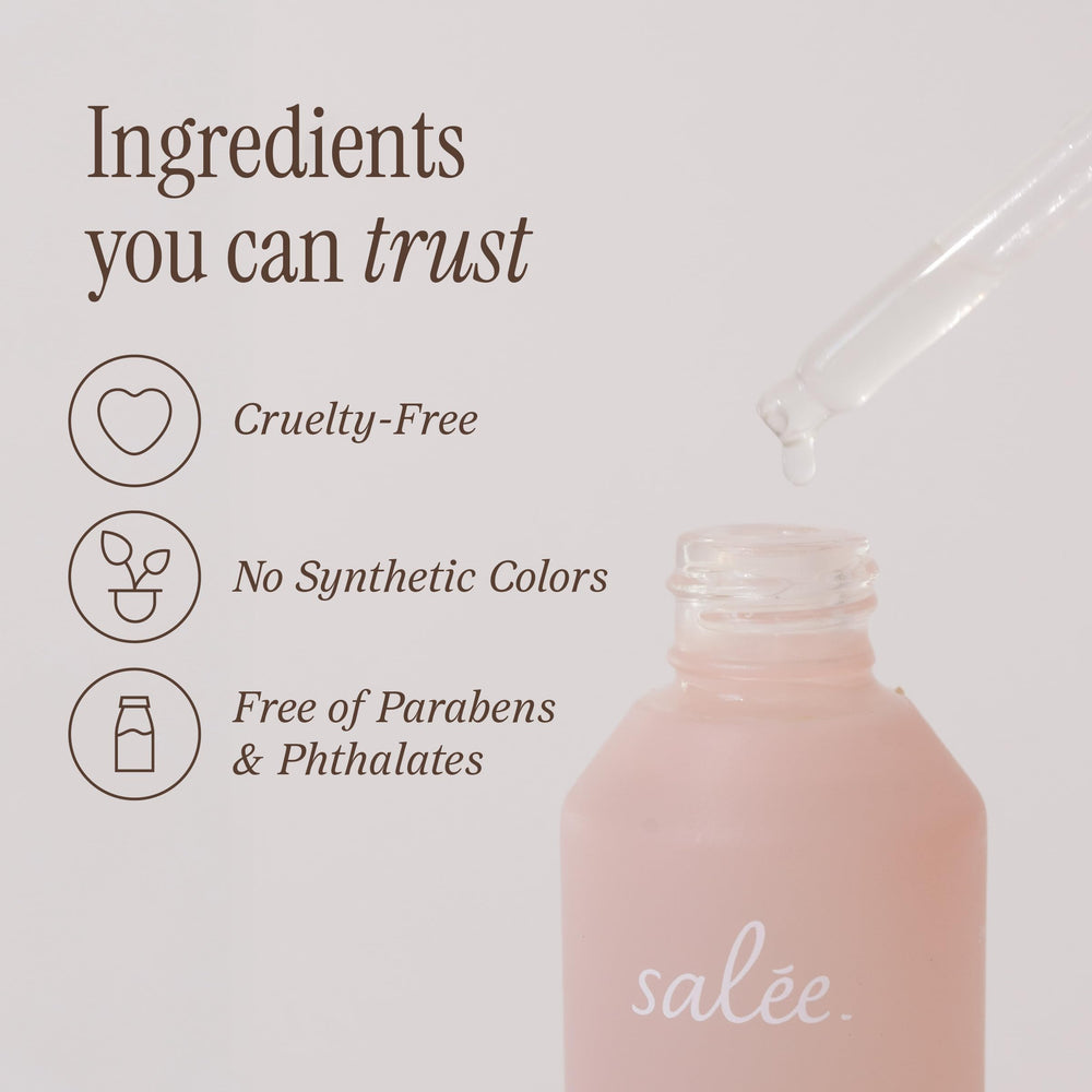 Ritual de aplicación de Salee Serum: experiencia sensorial para el cabello.