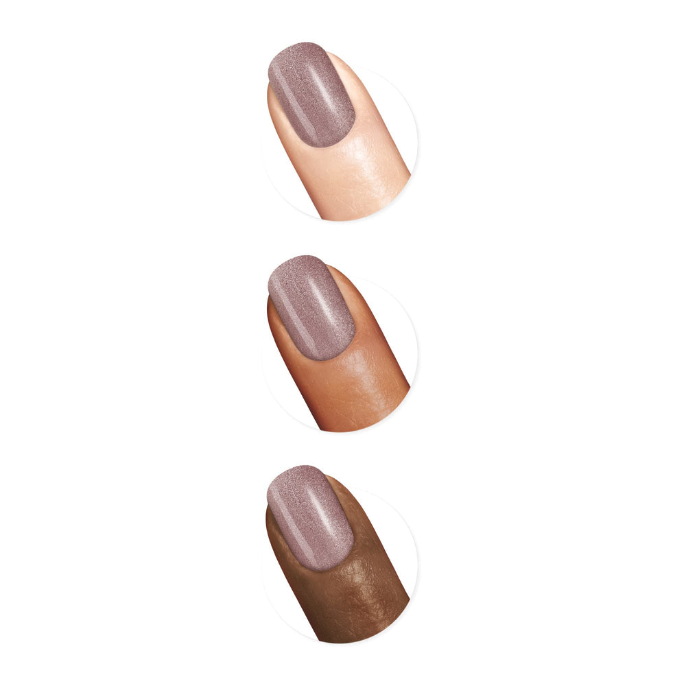 Sally Hansen Good.Kind.Pure, brocha vegetal para aplicación suave.
