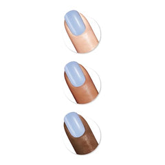 Sally Hansen Miracle Gel manos con uñas pulidas y color uniforme