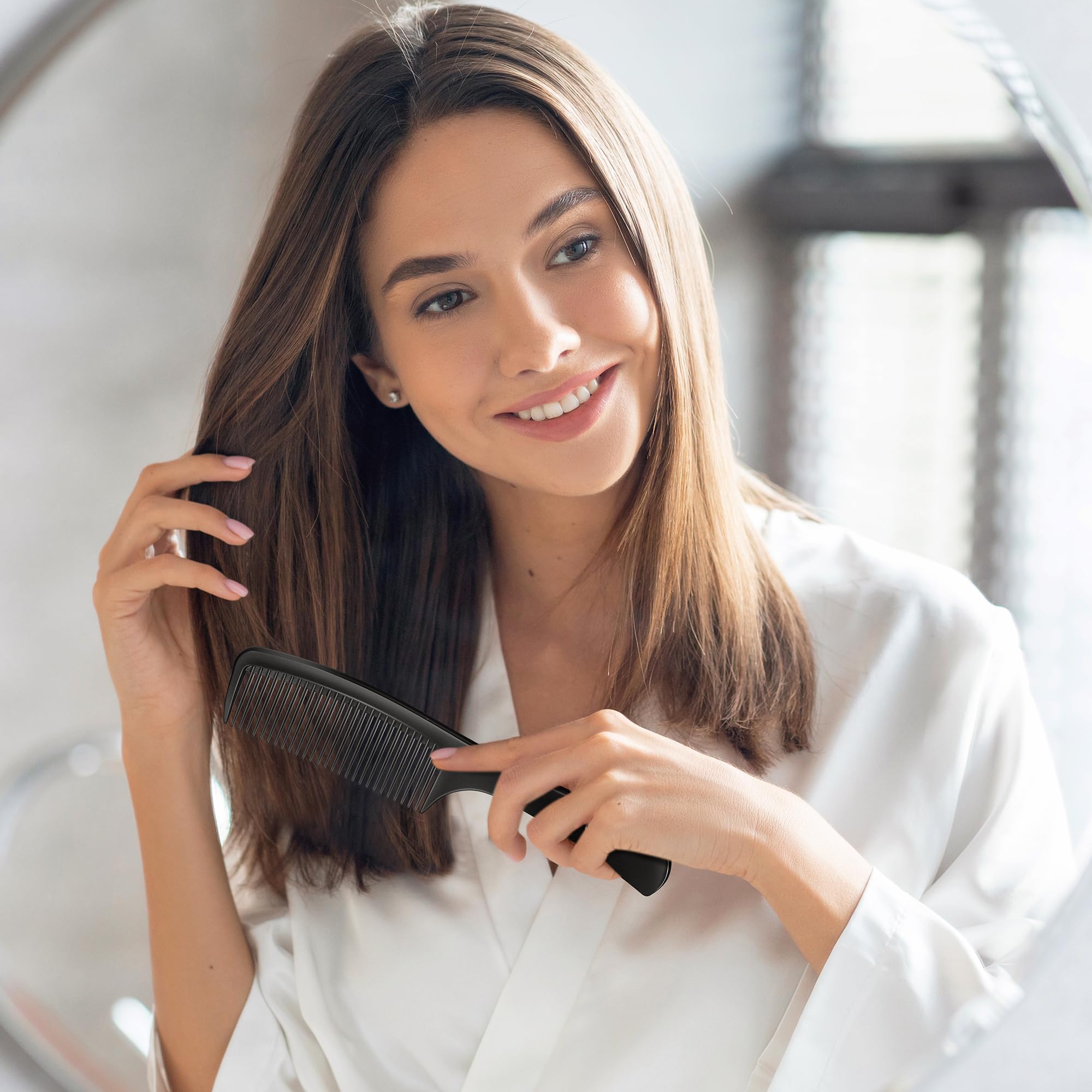 SALON SILK: peine de fibra de carbono resistente al calor y antiestático.