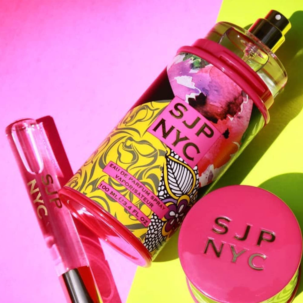 SJP NYC EDP – spray de aplicación suave para uso preciso.