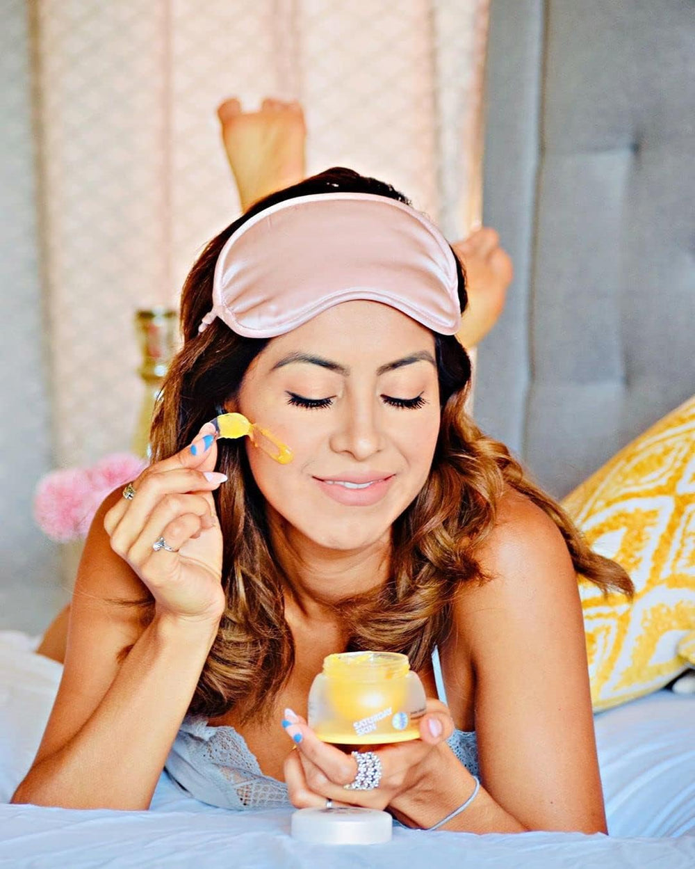 Saturday Skin Yuzu mascarilla con niacinamida para tono uniforme