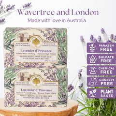 Texture crèmeuse du savon lavande pour une douche luxueuse.