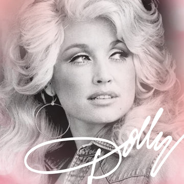 Empaque de Dolly Parton Scent From Above, diseño de regalo elegante.