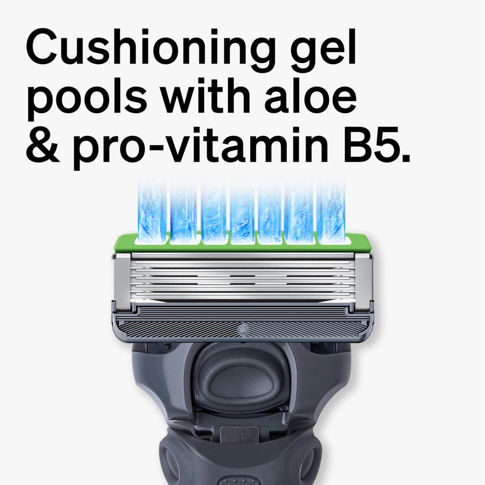 Gel hydratant Aloe et Pro-Vitamine B5 sur Schick Hydro Sensitive pour apaiser la peau.