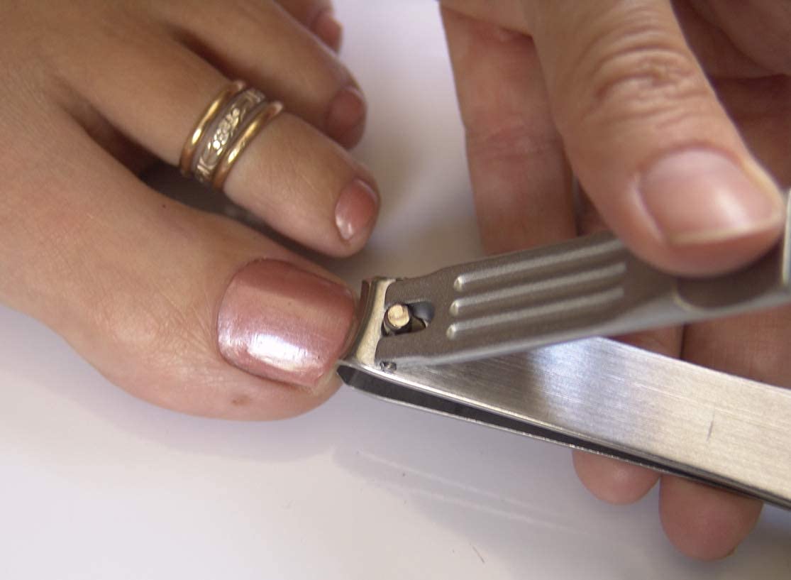 Seki Edge SS-107: diseño ergonómico para usuarios con artritis.