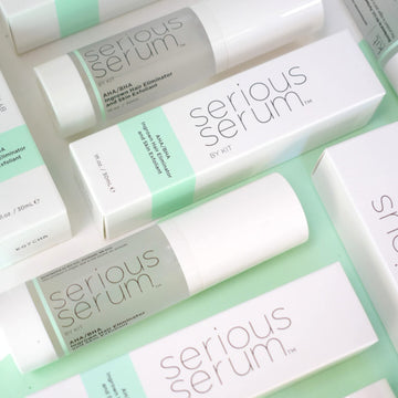 Acide glycolique et lactique de Serious Serum pour une peau soyeuse