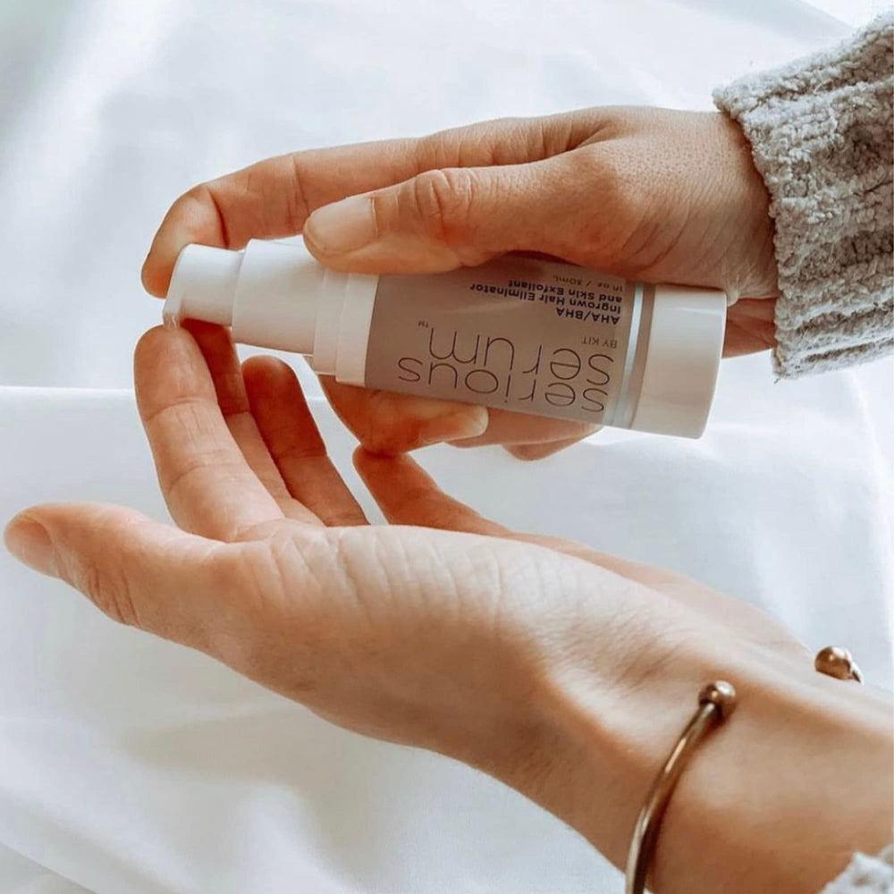 Ingrédients naturels Serious Serum – aloe, thé vert et camomille pour calmer la peau