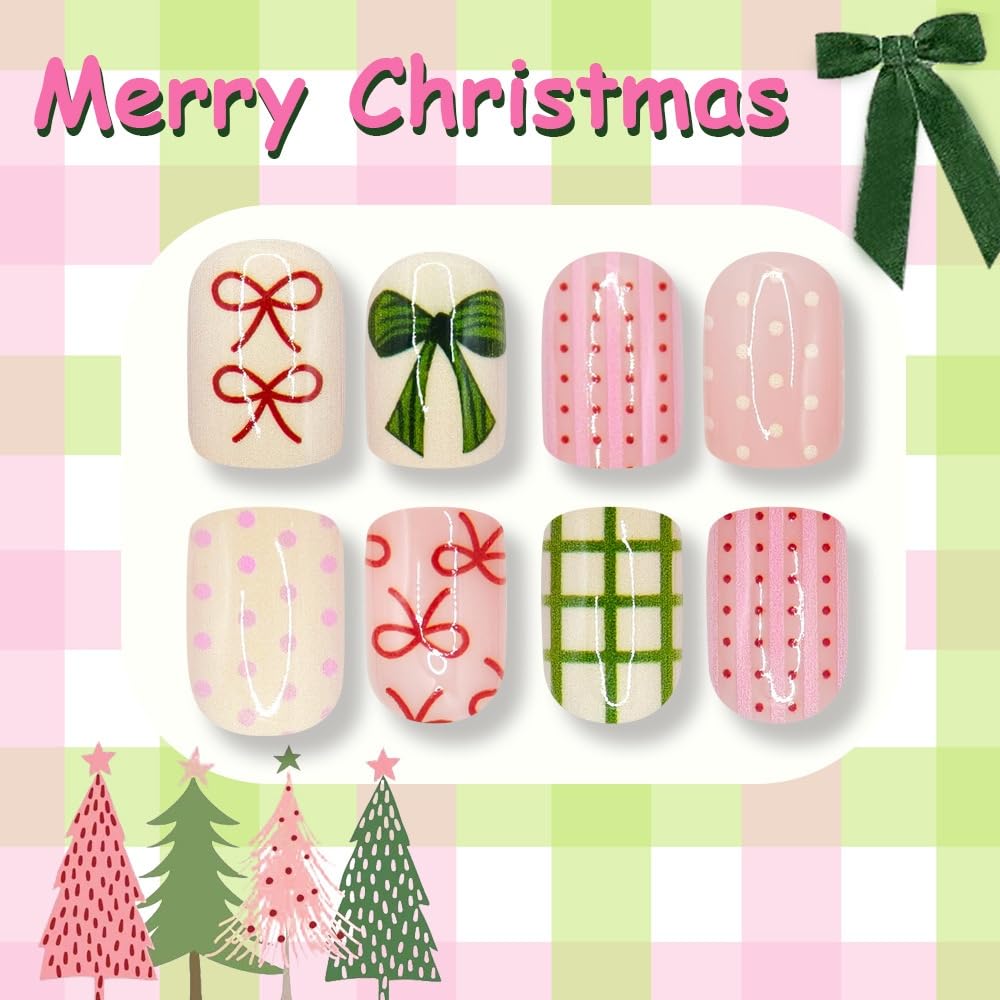 Sevgob: uñas postizas con diseño fruto de acebo, estilo invernal elegante.
