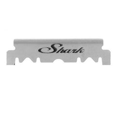 Shark: media cuchilla para barbero, alineacion precisa.