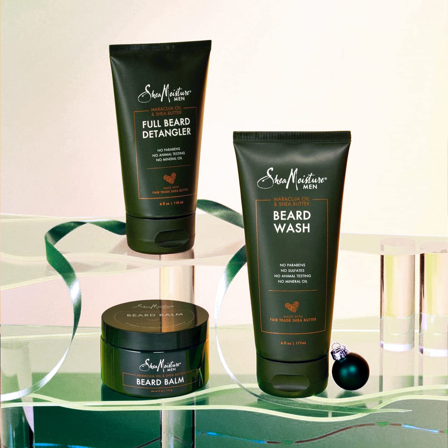 Aceite maracuja SheaMoisture hidrata y suaviza el cabello de la barba.