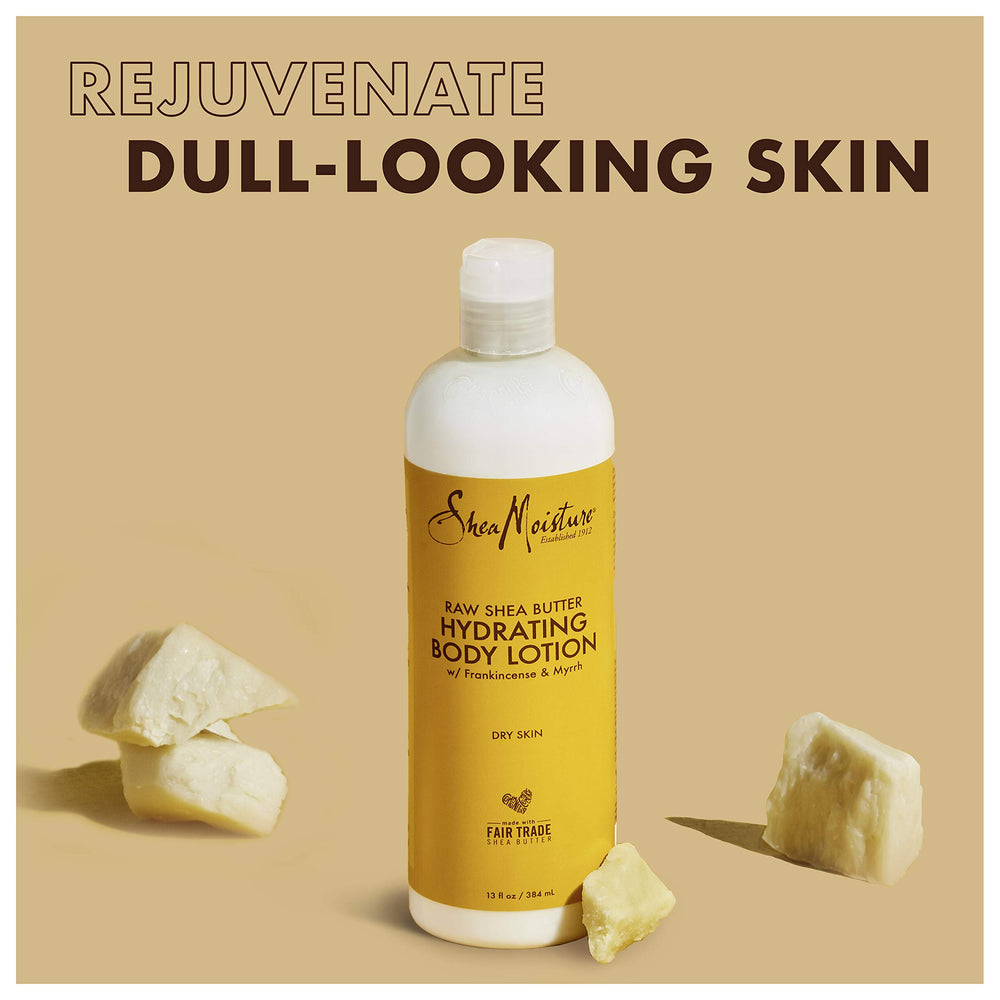 Aplicación suave de SheaMoisture en piel húmeda mejora absorción.