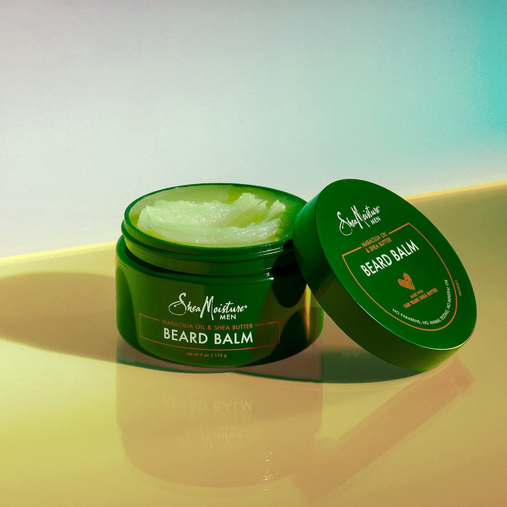 Cuidados diarios de la barba con aceites nutritivos de SheaMoisture.