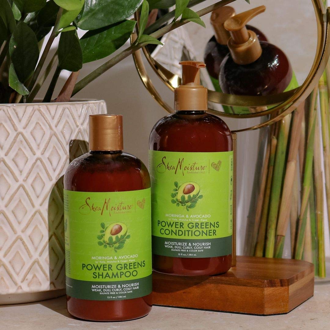 Algas verdes y manteca de karité que nutren el cabello rizado