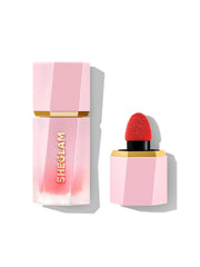 SHEGLAM Color Bloom Candy Apple con aplicador incorporado para retoques precisos.
