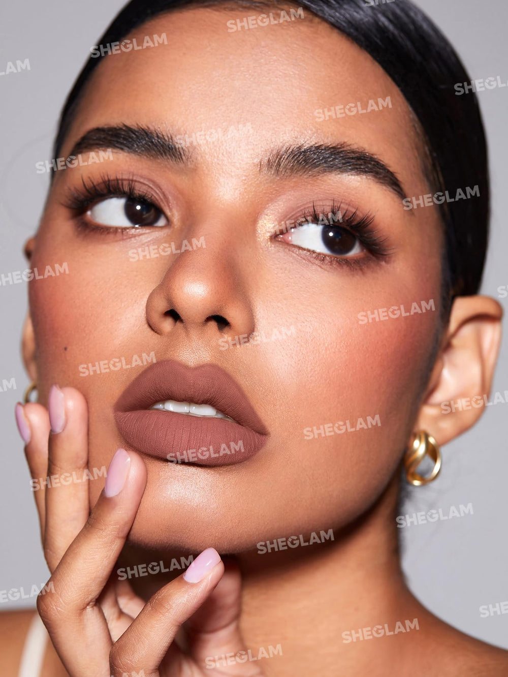 SHEGLAM delineador labial pigmentación alta ofrece color intenso para cualquier look