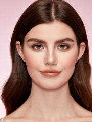 SHEGLAM efecto 3D en pómulos para mayor dimensión