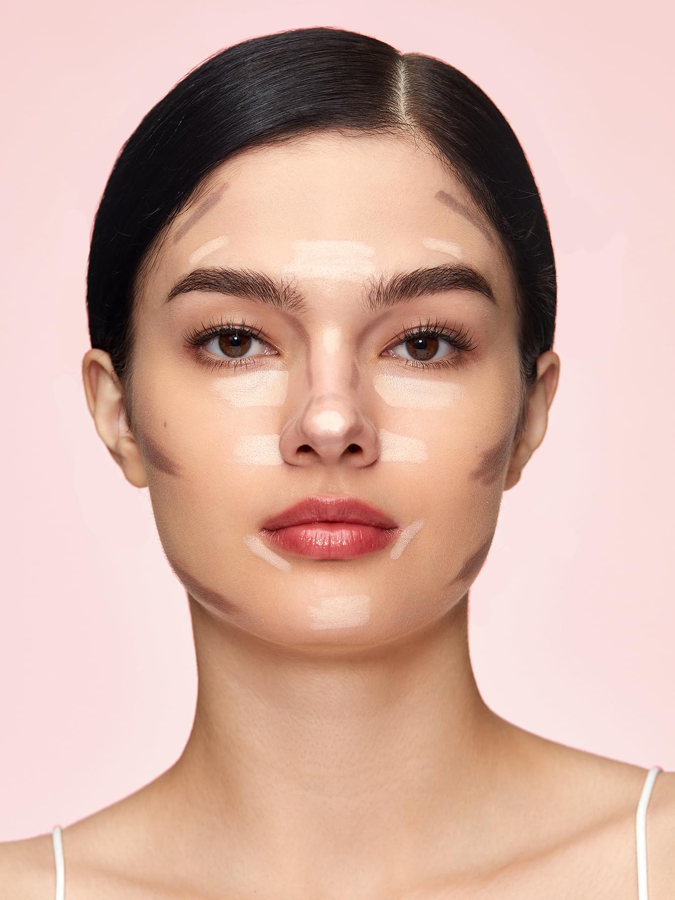 SHEGLAM iluminador crema-umber aporta brillo suave