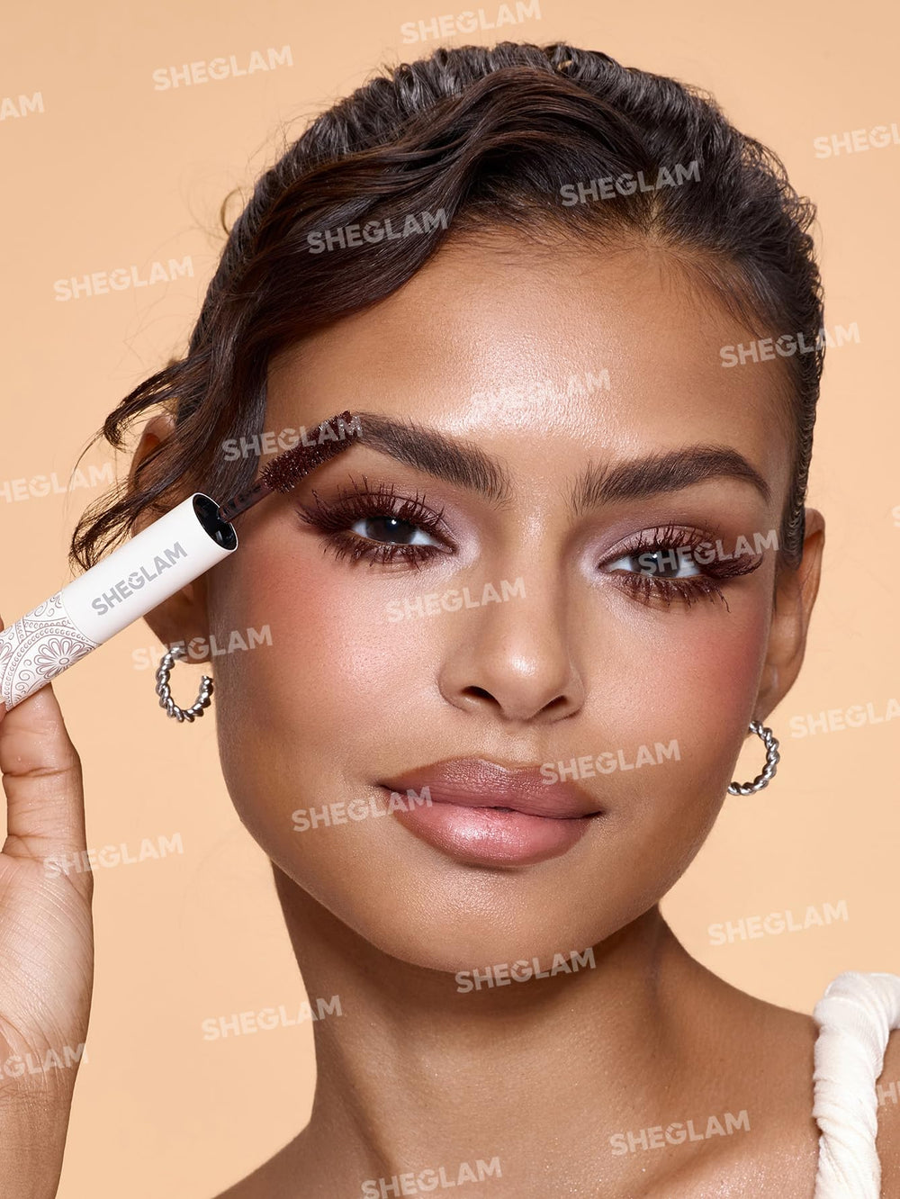 SHEGLAM Mascara Macchiato envase compacto para retoques