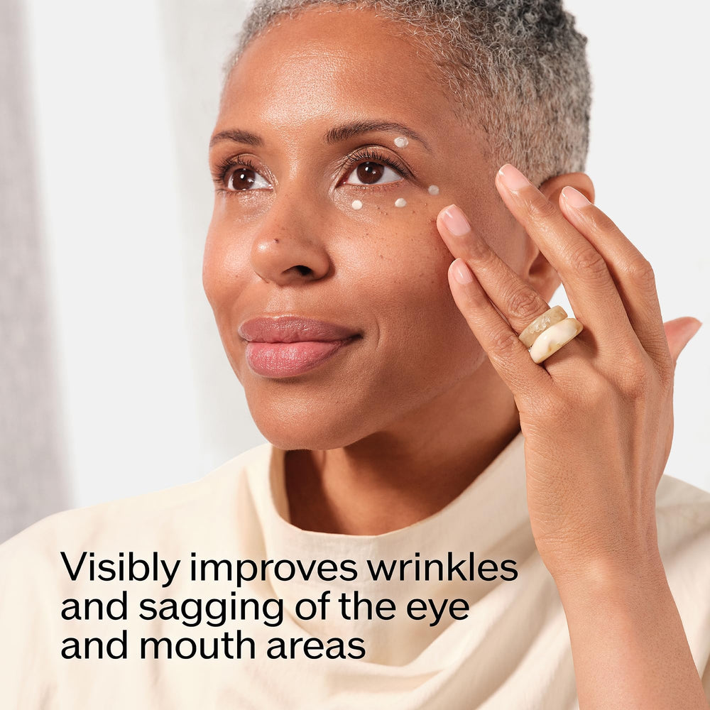 Shiseido Future Solution LX aplicación ojos y labios, masaje circular