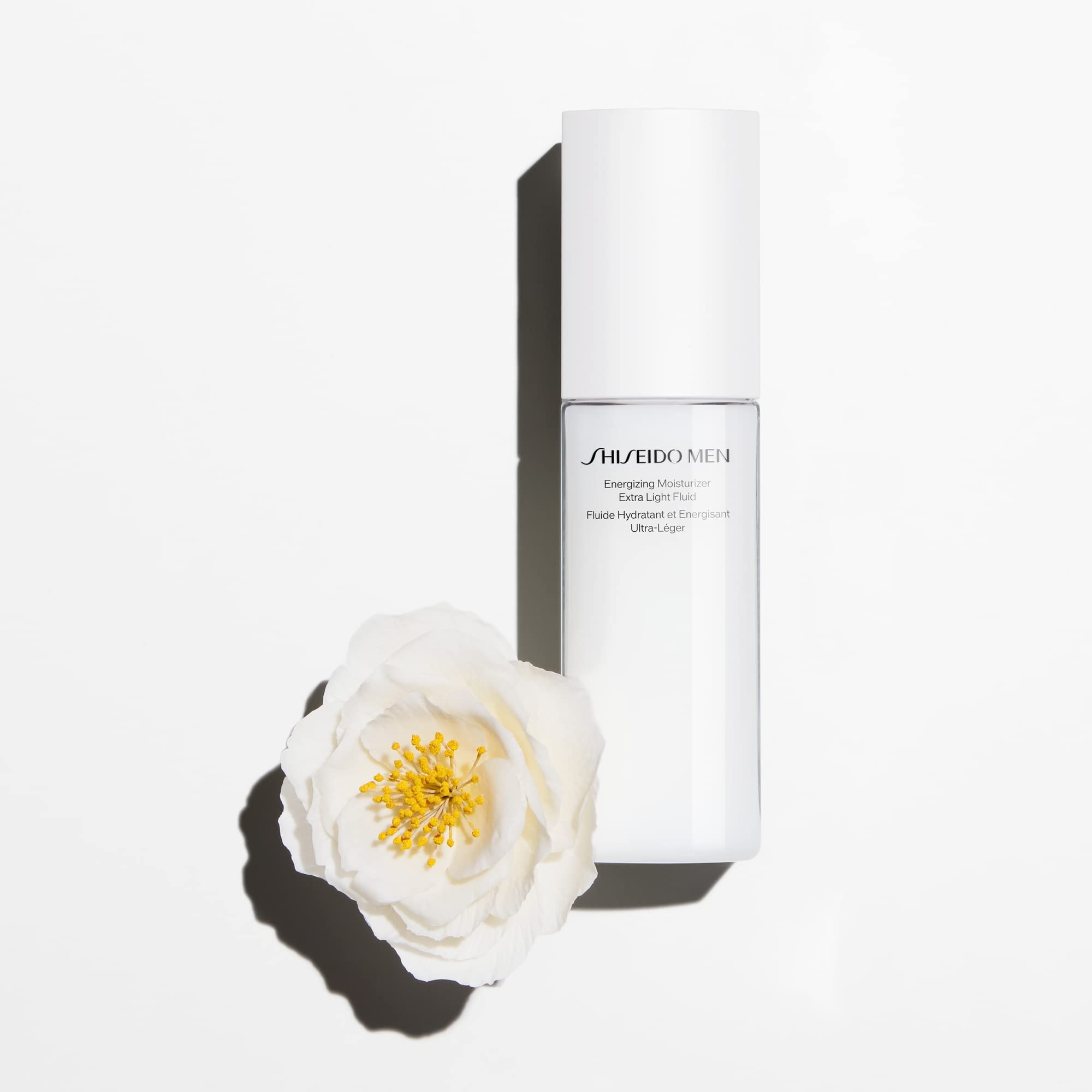Shiseido Men Hidratante Energizante Extra Ligero, con TSUBAKI para hidratar y proteger la piel.