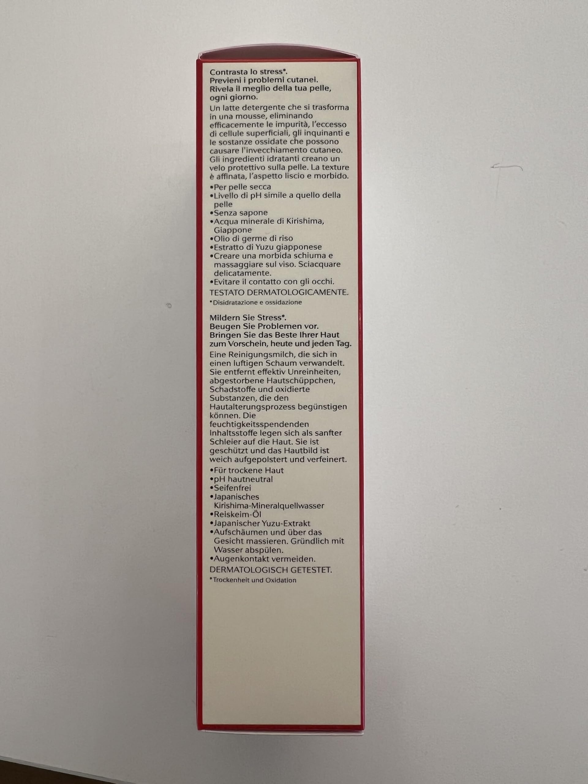 Shiseido Instrucciones de uso con bomba para generar espuma suave.