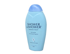 Shower To Shower Morning Fresh notas de lavanda, enebro y ambar para una experiencia aromática.