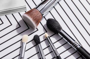Sigma Beauty E30, difuminado suave para un acabado uniforme.