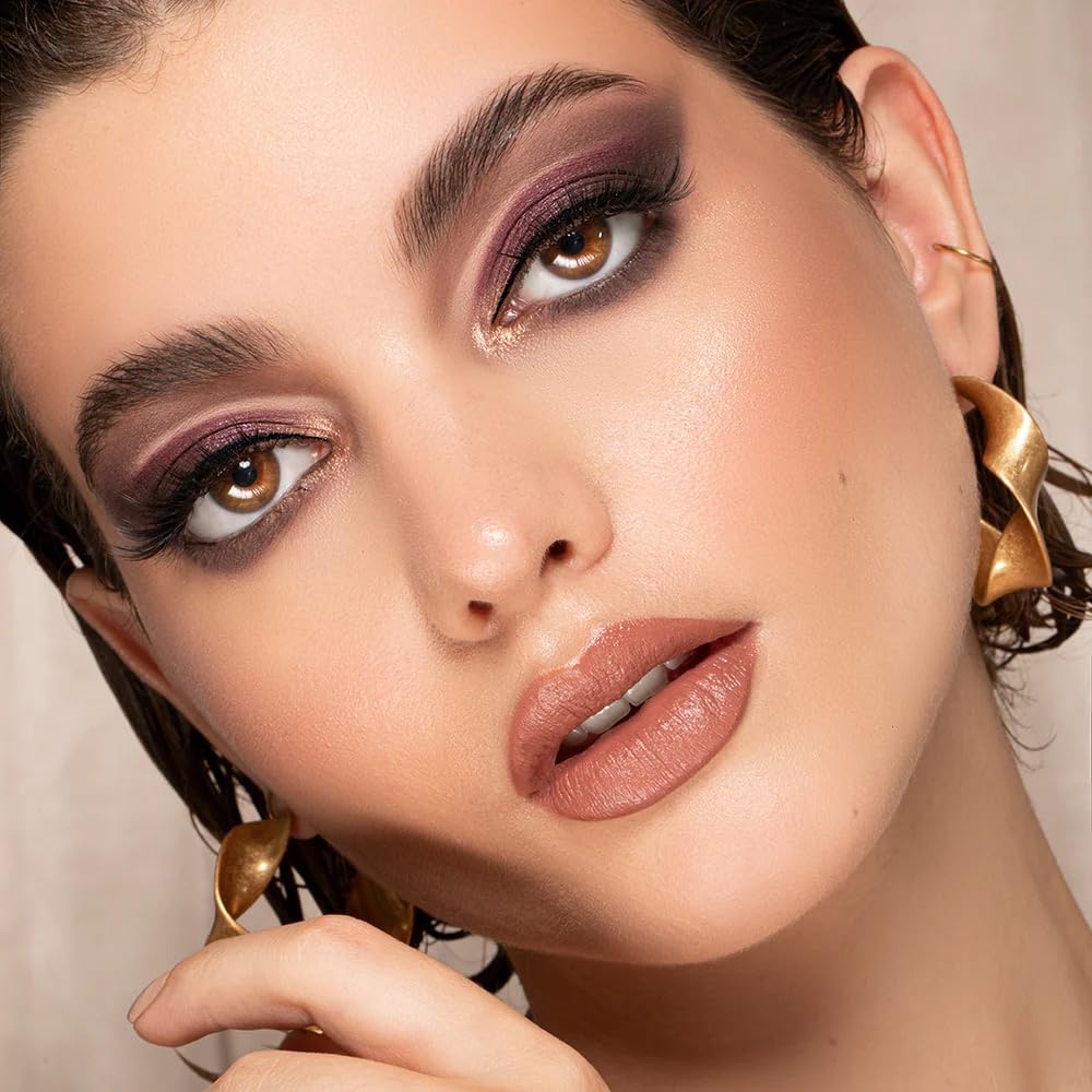 Sigma Beauty E55, difuminado uniforme para look natural.