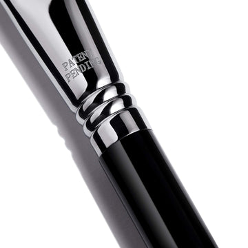 Sigma Beauty E55, mango impermeable y diseño duradero.