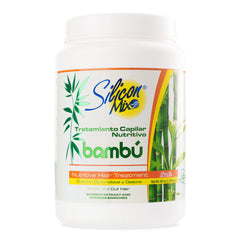 Silicon Mix Traitement Bambou – bouteille en action, nourrit les cheveux.