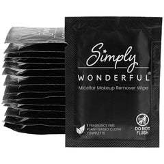 Lingettes démaquillantes biodégradables Simply Wonderful dans un sachet individuel, pratique et écologique.