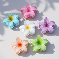 Sisiaipu clip de pelo flor plumeria, tamaño mediano para cabello grueso o fino.
