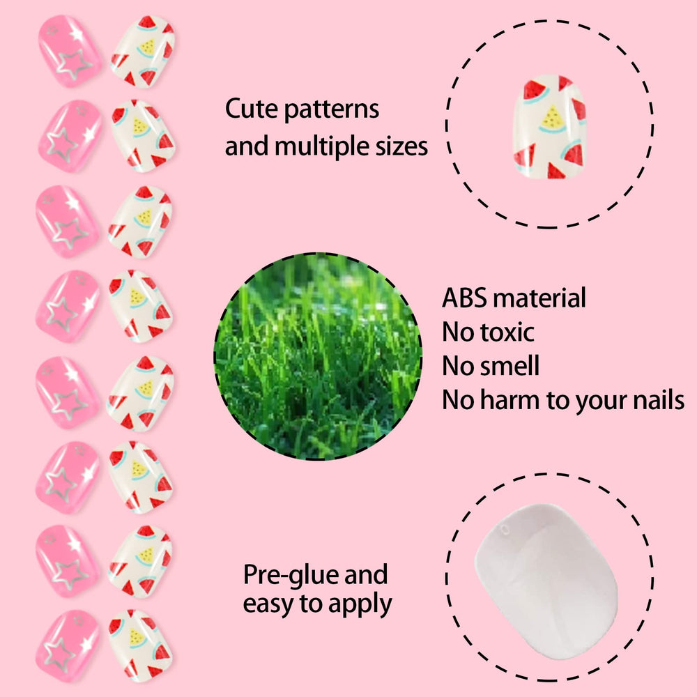 Puntas de uñas en diferentes tallas para niñas.