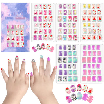 Uñas infantiles Siusio con unicornio y brillos arcoíris para fiestas.