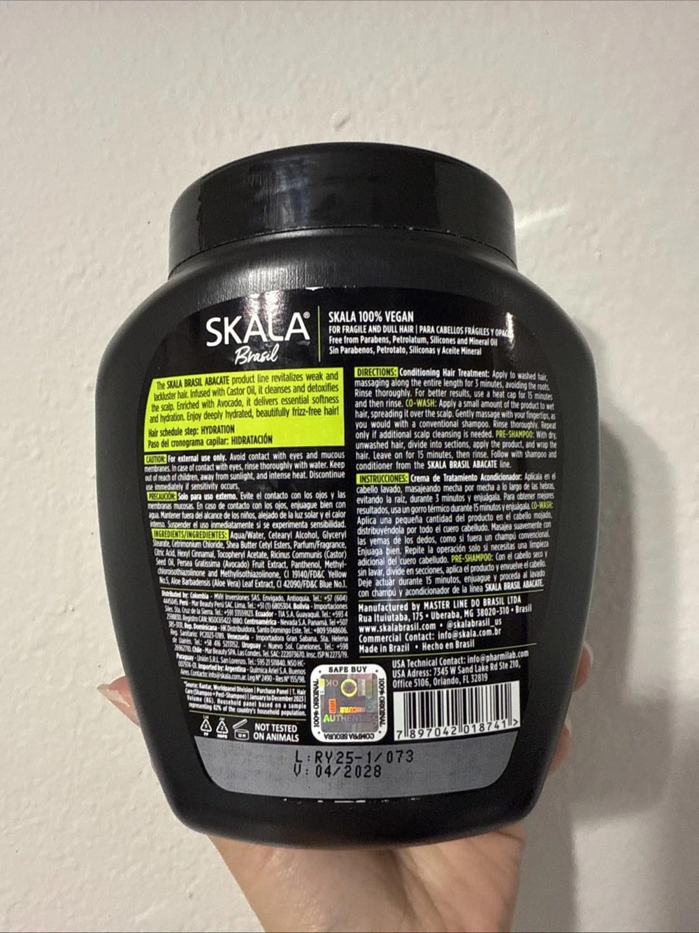 SKALA Crema de aguacate para cabello: textura cremosa que ofrece hidratación.