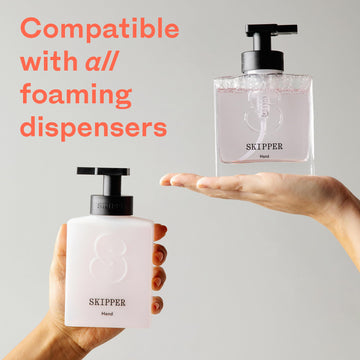 Envase compostable de Skipper, opción sostenible para cuidado de manos.