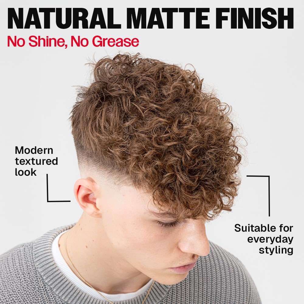 Volumen en la raíz con Slick Gorilla para un estilo más lleno.