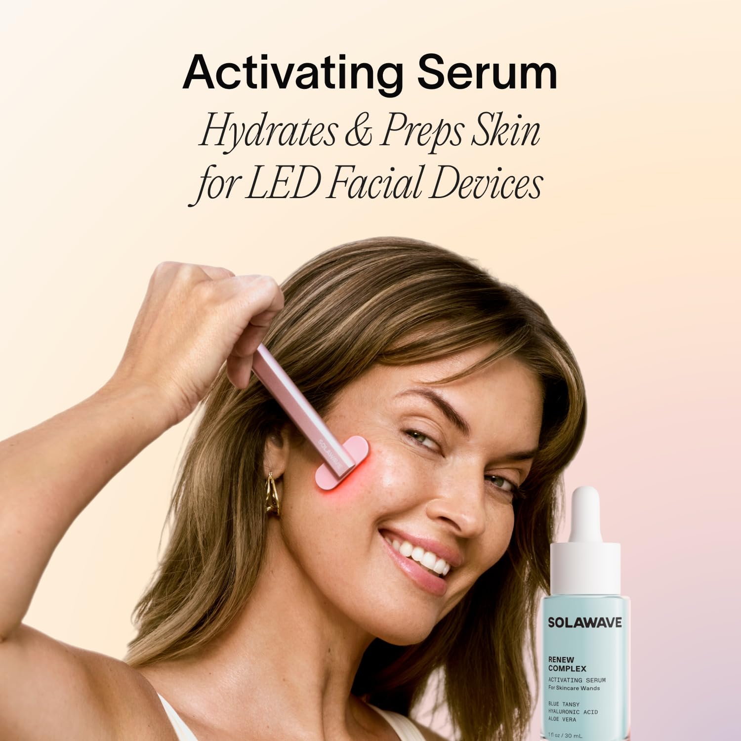 Solawave Renew Complex Serum, aplicacion facial: prepara la piel para tratamientos con dispositivos.